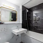 Le Roxane Hotell Saint-Laurent-des-Vignes