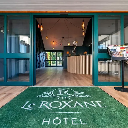 Le Roxane Hotel Saint-Laurent-des-Vignes