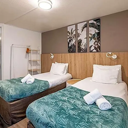 Le Roxane Hotel Saint-Laurent-des-Vignes