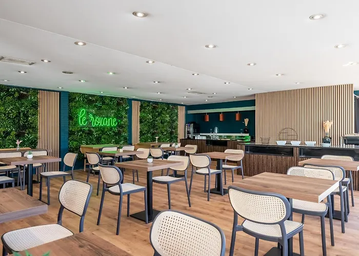 Le Roxane 3* Saint-Laurent-des-Vignes