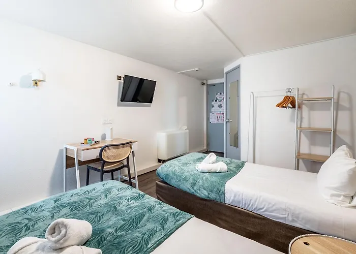 Le Roxane Hotel Saint-Laurent-des-Vignes