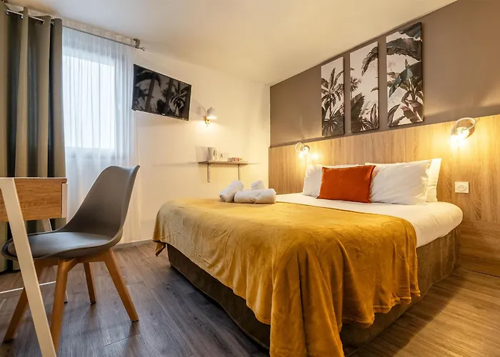 Le Roxane Saint-Laurent-des-Vignes