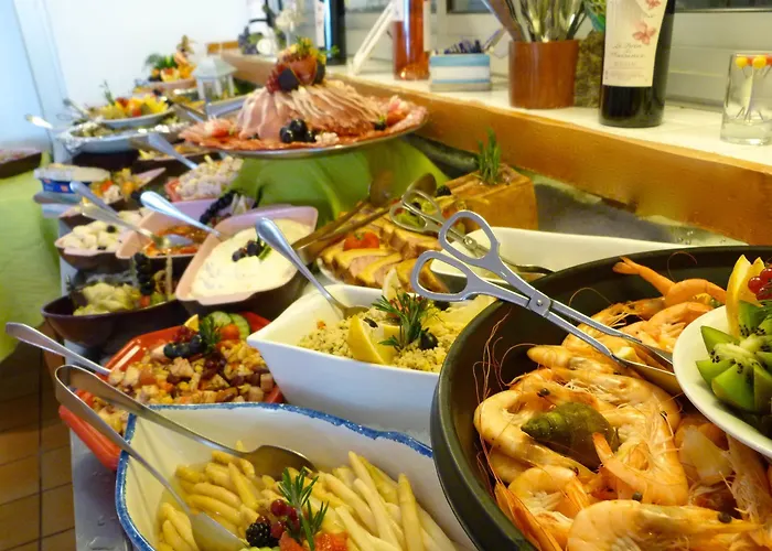 فندق Le Roxane Saint-Laurent-des-Vignes